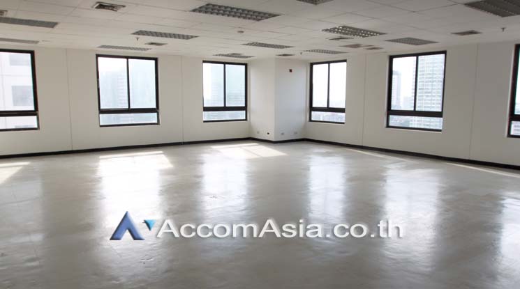  2  Office Space For Rent in Phaholyothin ,Bangkok MRT Phahon Yothin at Elephant Building AA18732